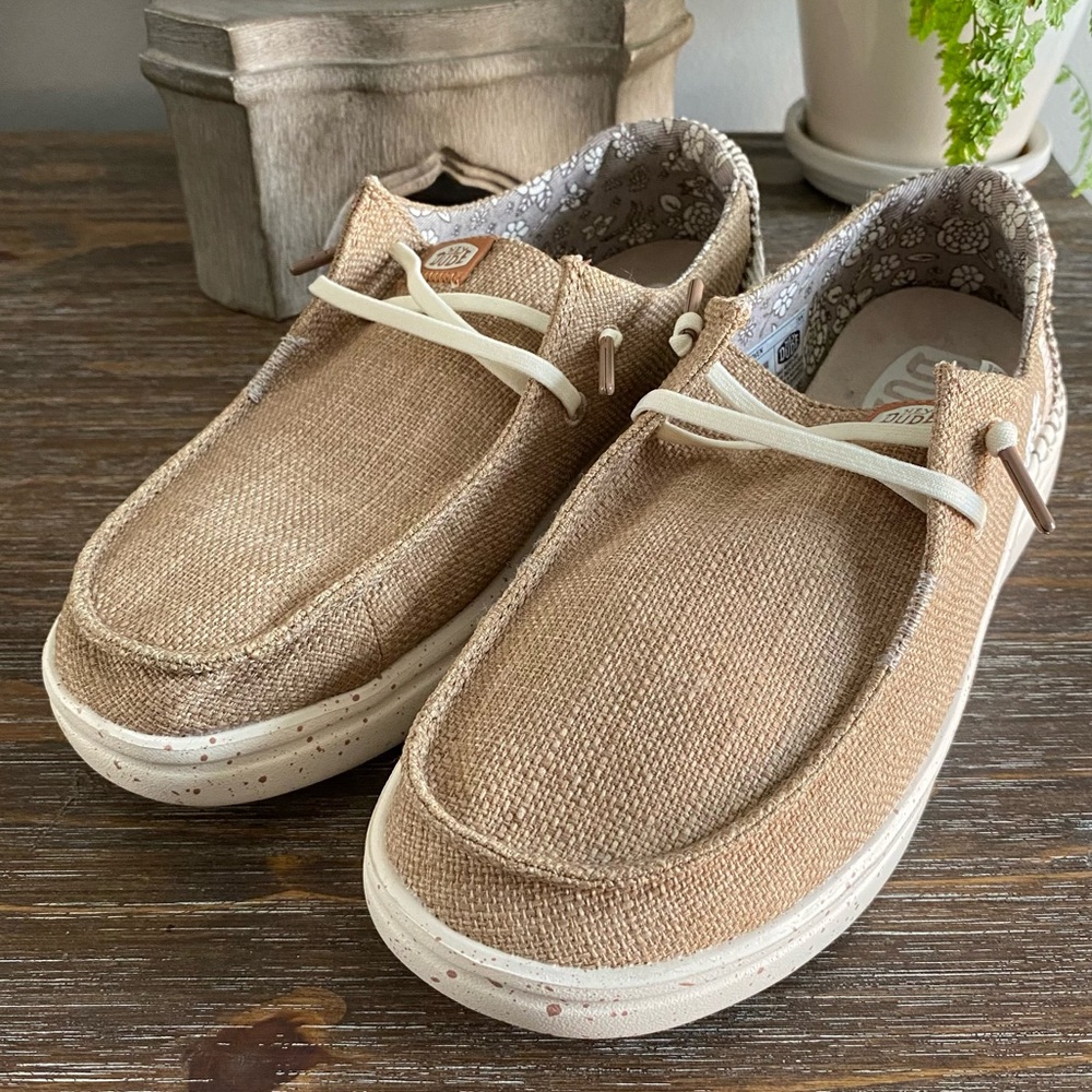 Hey Dude Wendy Bungee Slip On Loafers Shoes Womens 7 Tan Brown Speckled White
